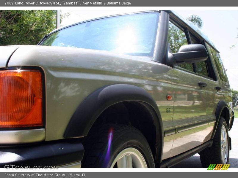 Zambezi Silver Metallic / Bahama Beige 2002 Land Rover Discovery II SE