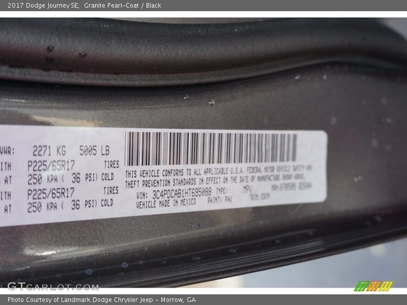 Granite Pearl-Coat / Black 2017 Dodge Journey SE