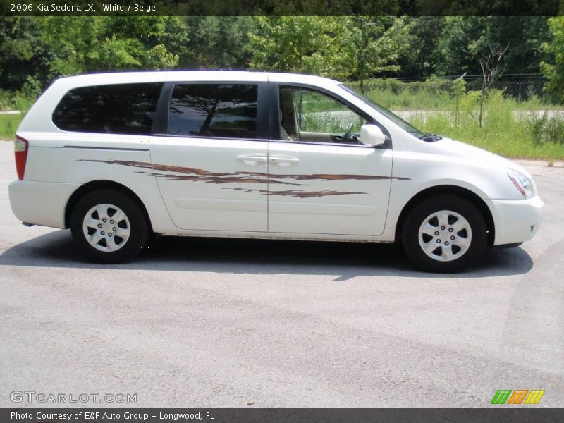 White / Beige 2006 Kia Sedona LX