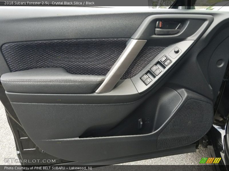 Crystal Black Silica / Black 2018 Subaru Forester 2.5i