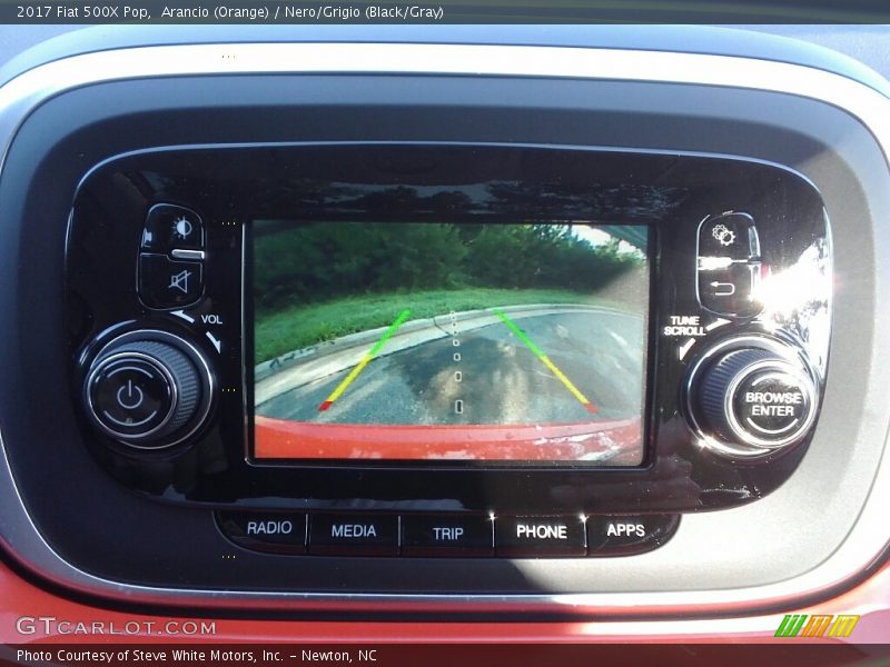 Arancio (Orange) / Nero/Grigio (Black/Gray) 2017 Fiat 500X Pop