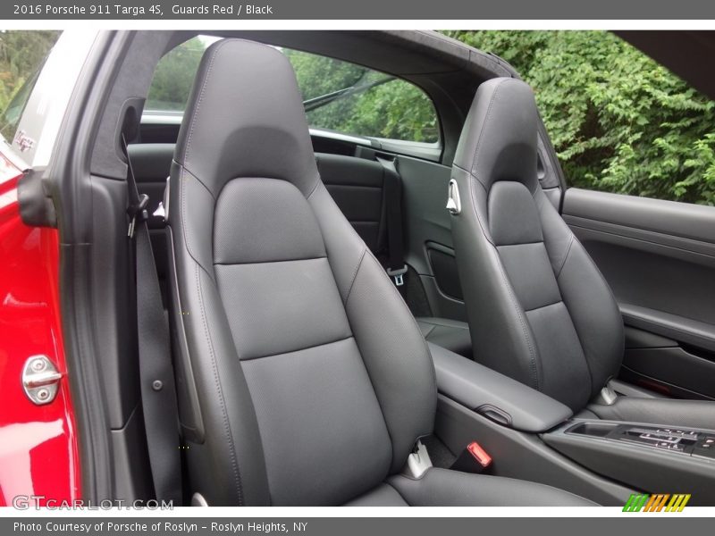Guards Red / Black 2016 Porsche 911 Targa 4S