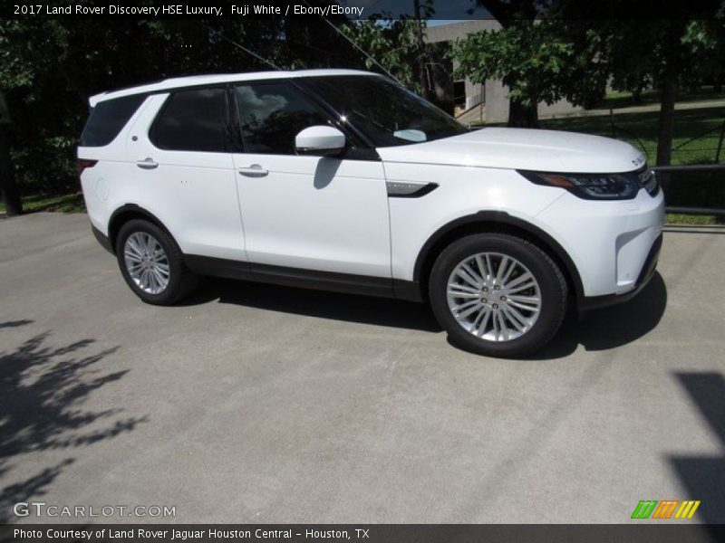 Fuji White / Ebony/Ebony 2017 Land Rover Discovery HSE Luxury