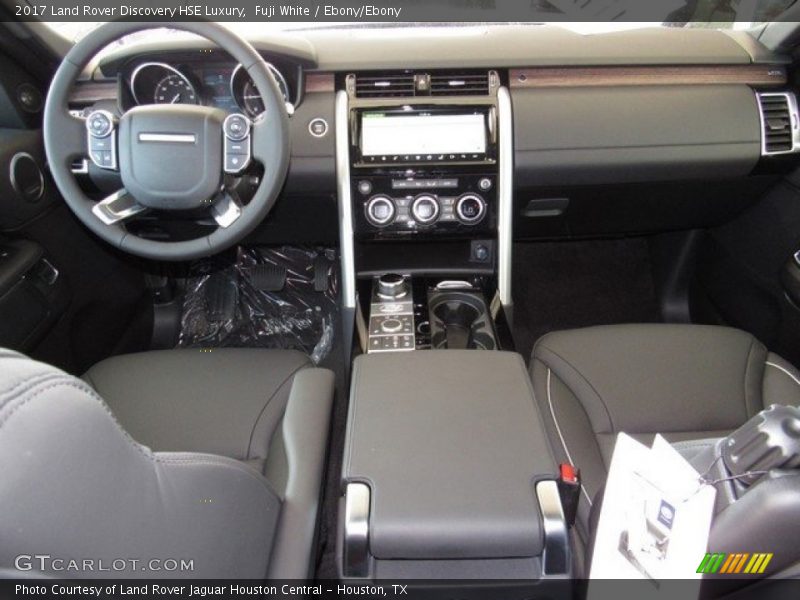 Fuji White / Ebony/Ebony 2017 Land Rover Discovery HSE Luxury
