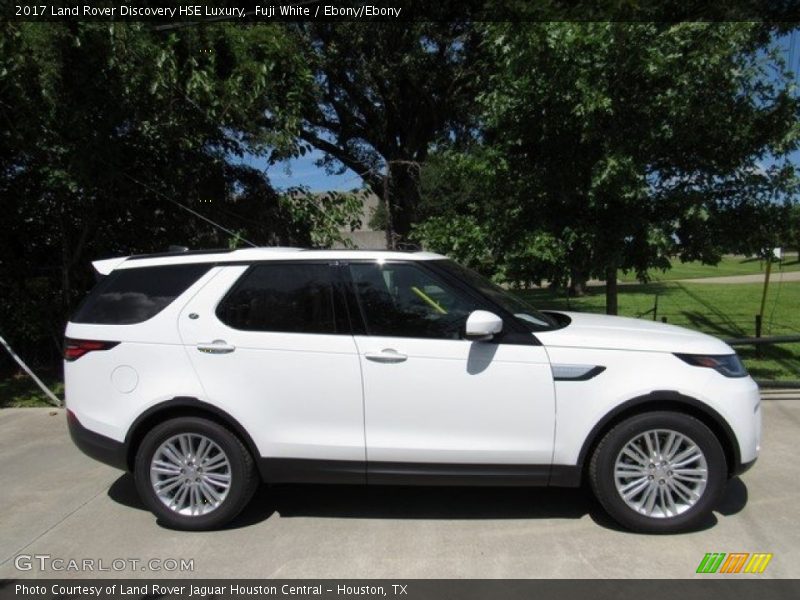 Fuji White / Ebony/Ebony 2017 Land Rover Discovery HSE Luxury