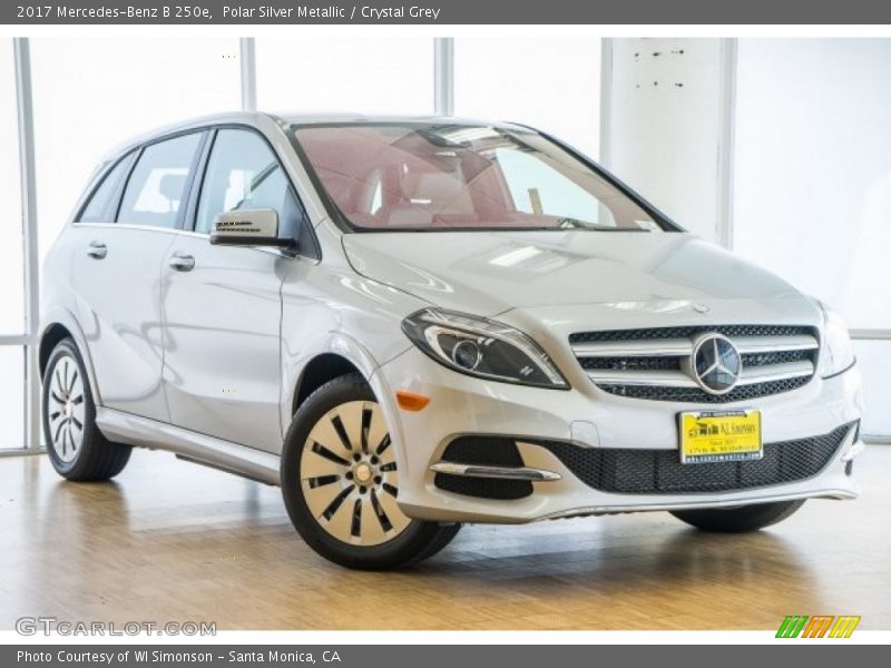 Polar Silver Metallic / Crystal Grey 2017 Mercedes-Benz B 250e