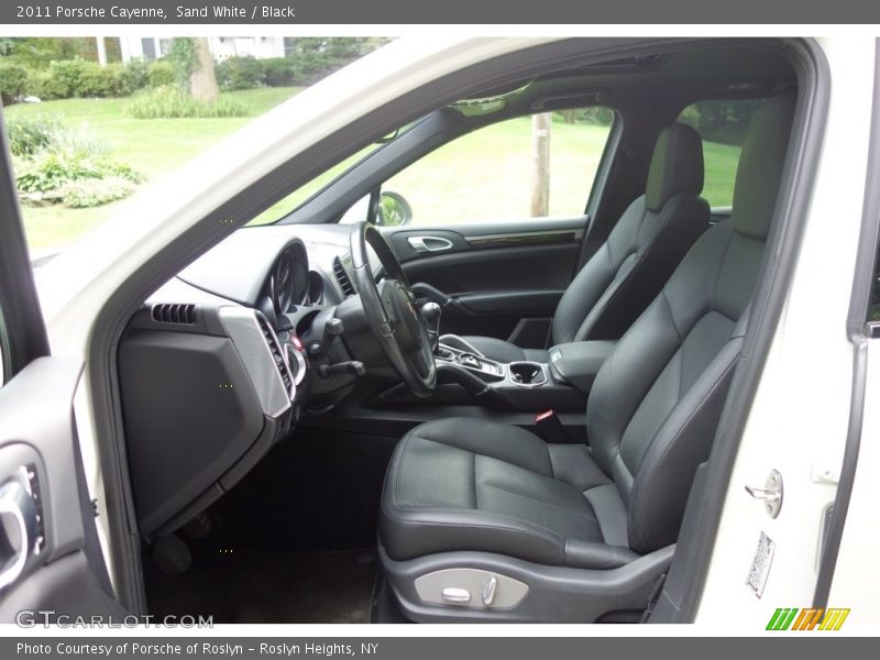 Sand White / Black 2011 Porsche Cayenne