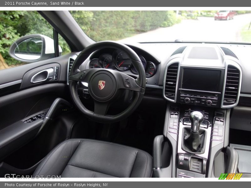 Sand White / Black 2011 Porsche Cayenne