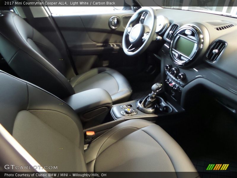 Light White / Carbon Black 2017 Mini Countryman Cooper ALL4