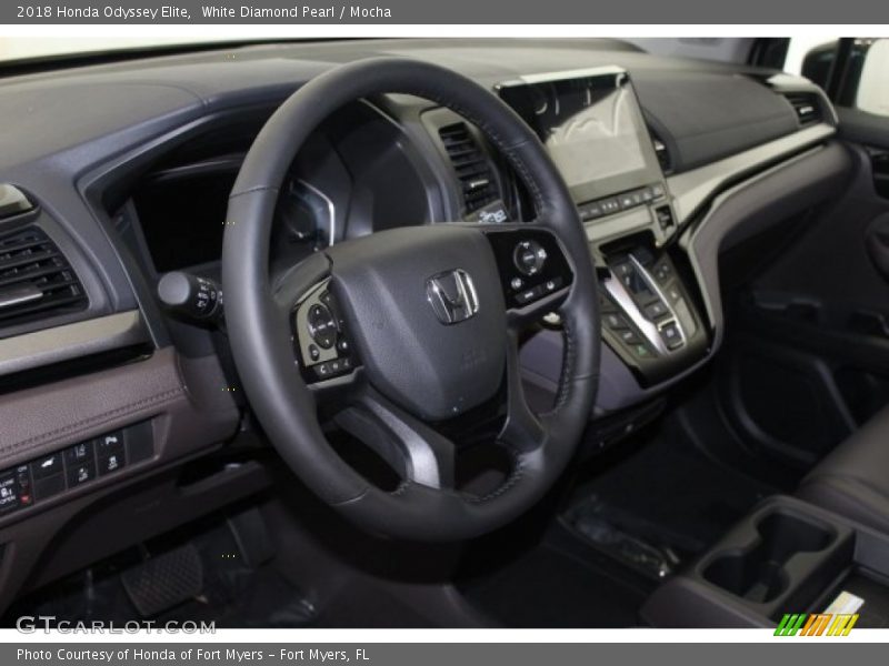 White Diamond Pearl / Mocha 2018 Honda Odyssey Elite