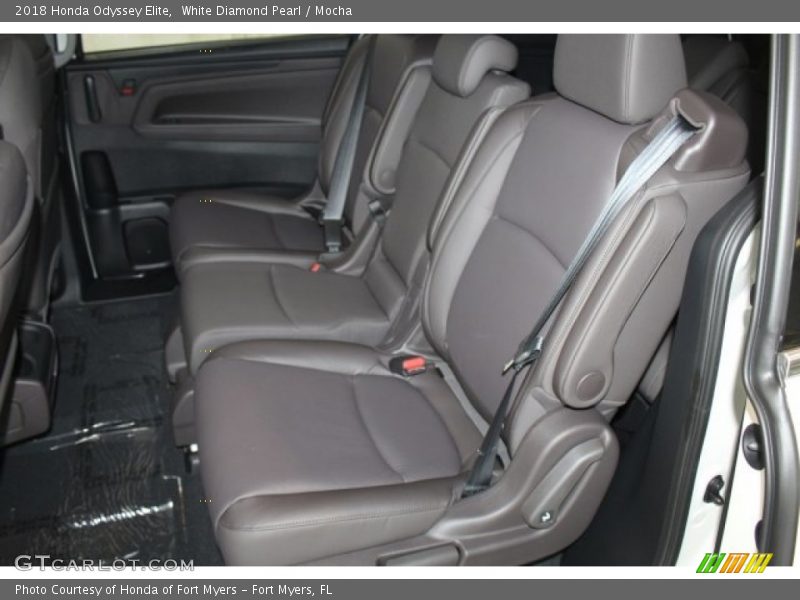 White Diamond Pearl / Mocha 2018 Honda Odyssey Elite