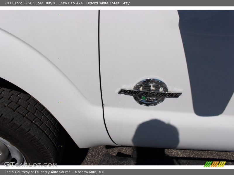 Oxford White / Steel Gray 2011 Ford F250 Super Duty XL Crew Cab 4x4