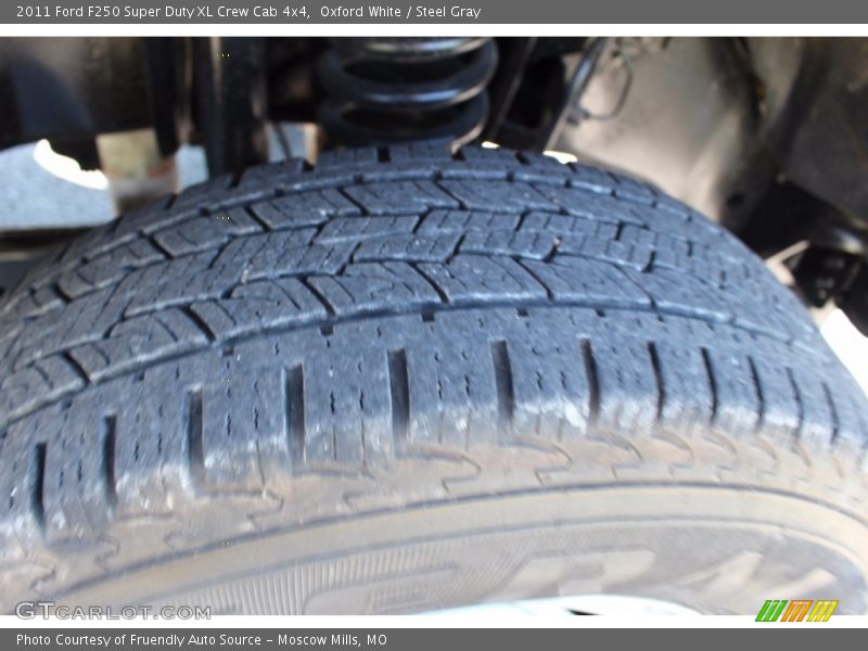 Oxford White / Steel Gray 2011 Ford F250 Super Duty XL Crew Cab 4x4