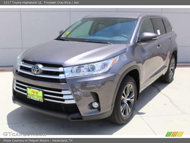 Predawn Gray Mica / Ash 2017 Toyota Highlander LE