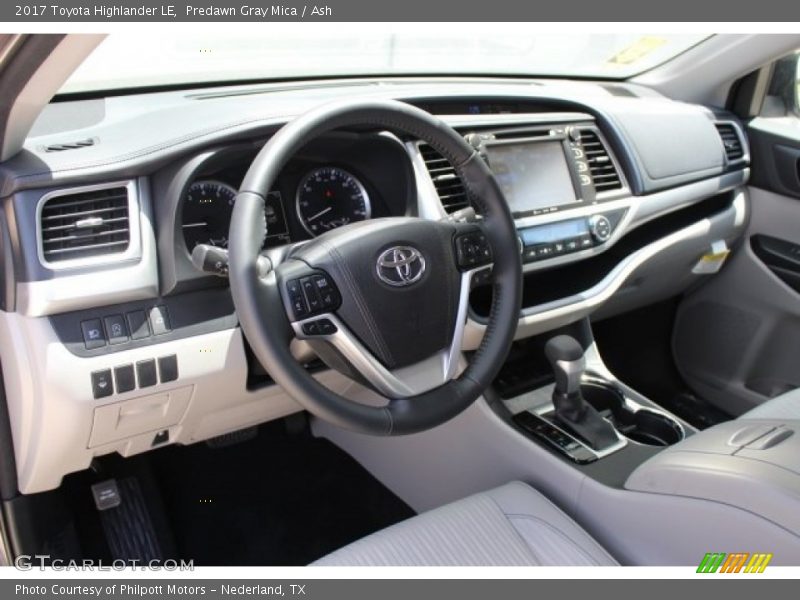Predawn Gray Mica / Ash 2017 Toyota Highlander LE