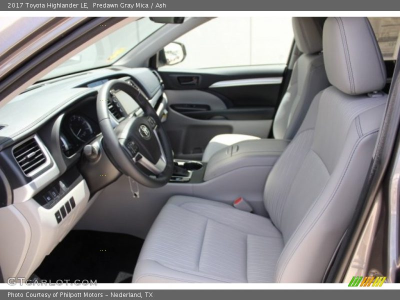 Predawn Gray Mica / Ash 2017 Toyota Highlander LE