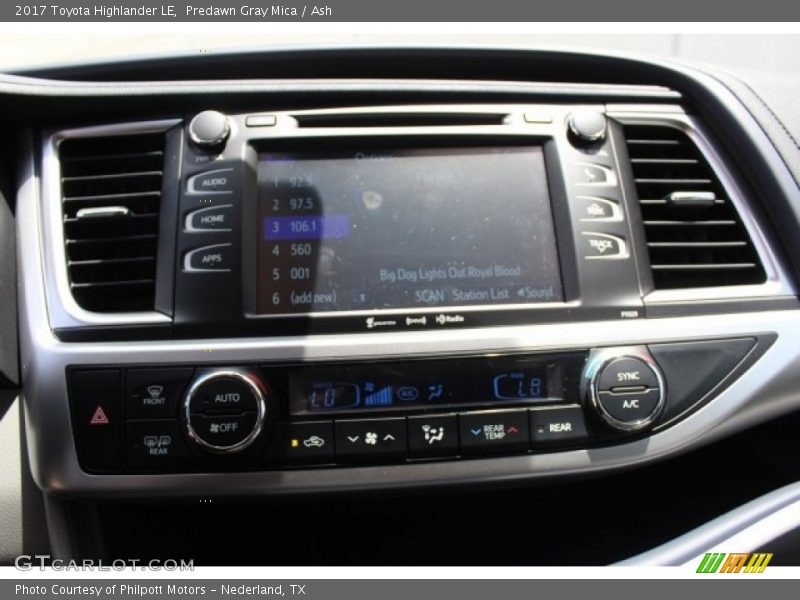 Predawn Gray Mica / Ash 2017 Toyota Highlander LE