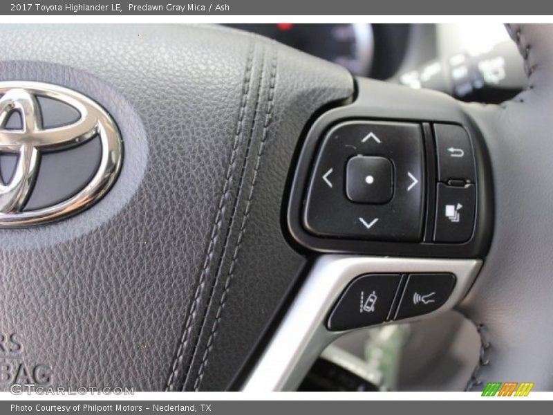 Predawn Gray Mica / Ash 2017 Toyota Highlander LE