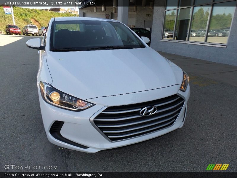 Quartz White Pearl / Black 2018 Hyundai Elantra SE