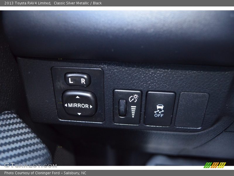 Classic Silver Metallic / Black 2013 Toyota RAV4 Limited