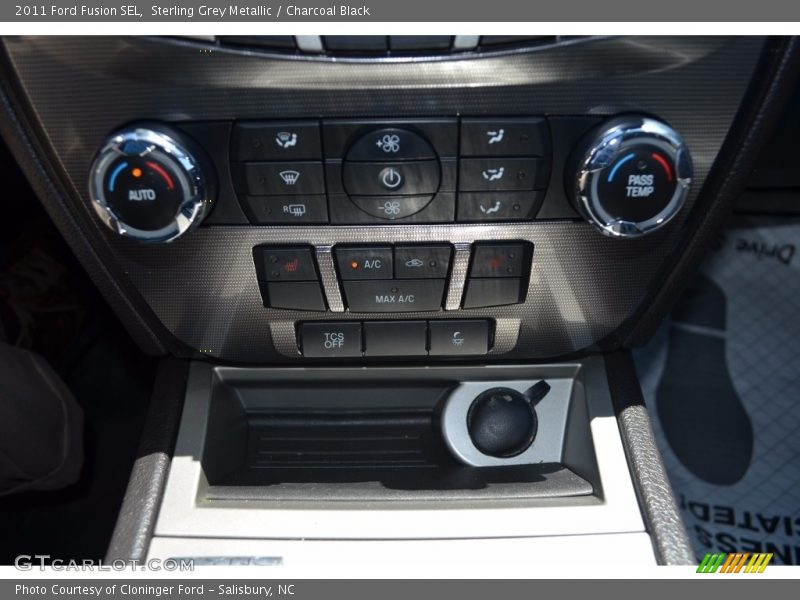 Sterling Grey Metallic / Charcoal Black 2011 Ford Fusion SEL