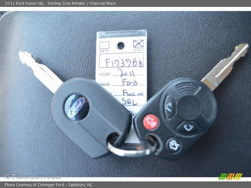 Sterling Grey Metallic / Charcoal Black 2011 Ford Fusion SEL