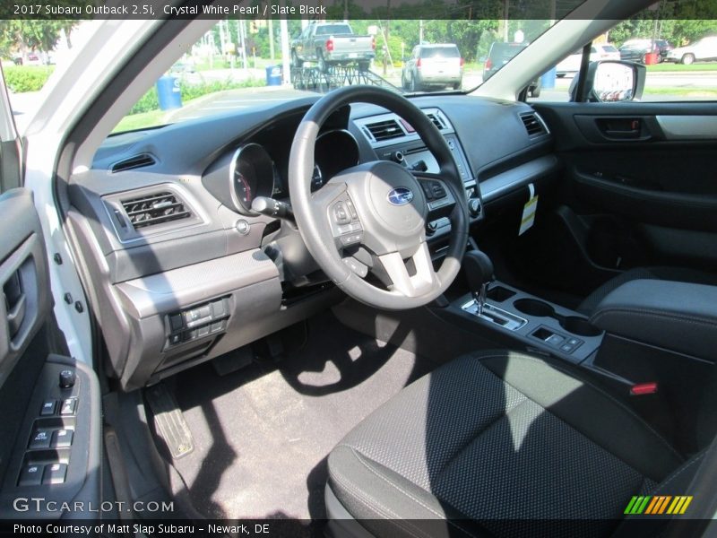 Crystal White Pearl / Slate Black 2017 Subaru Outback 2.5i