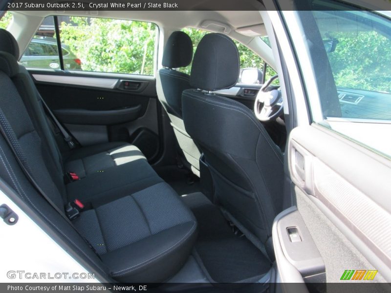 Crystal White Pearl / Slate Black 2017 Subaru Outback 2.5i