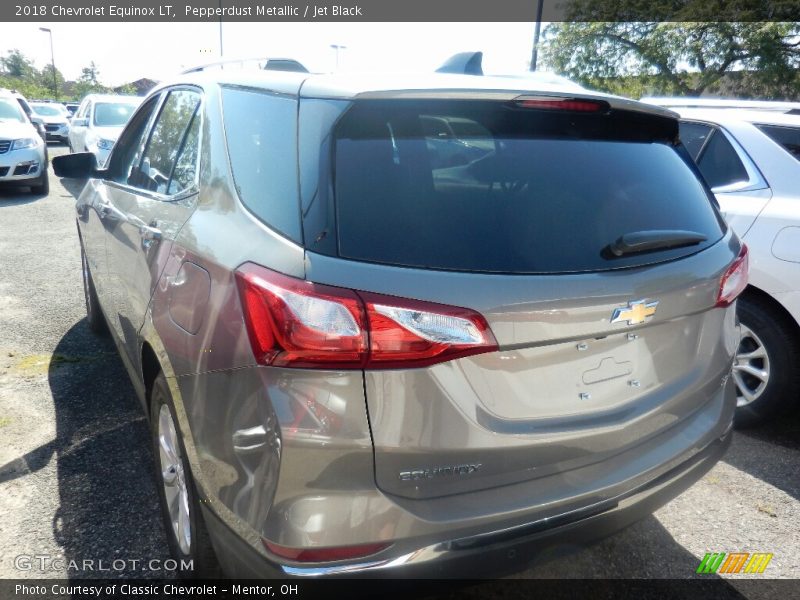 Pepperdust Metallic / Jet Black 2018 Chevrolet Equinox LT