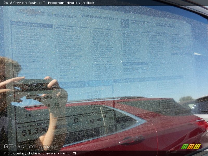 Pepperdust Metallic / Jet Black 2018 Chevrolet Equinox LT