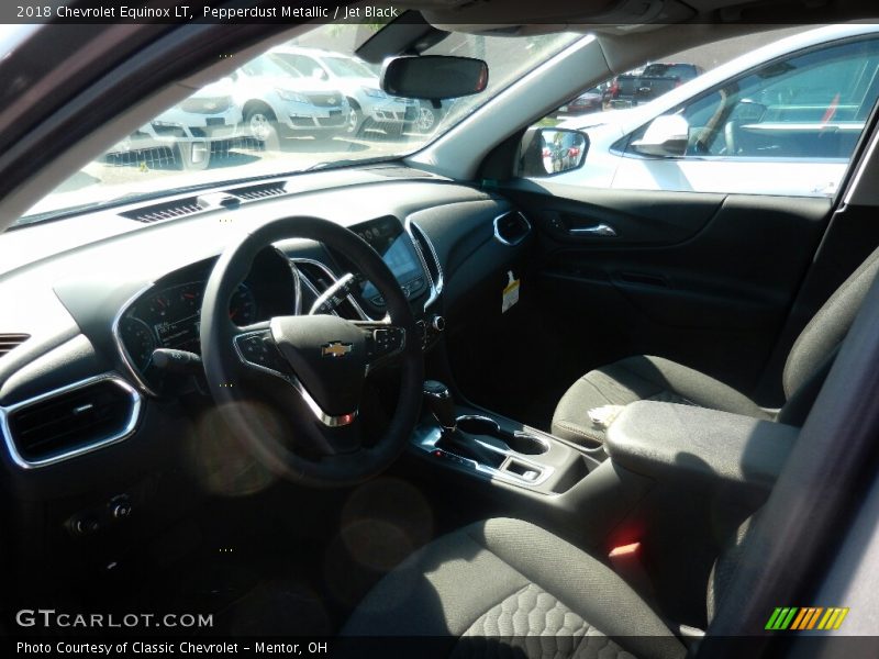 Pepperdust Metallic / Jet Black 2018 Chevrolet Equinox LT