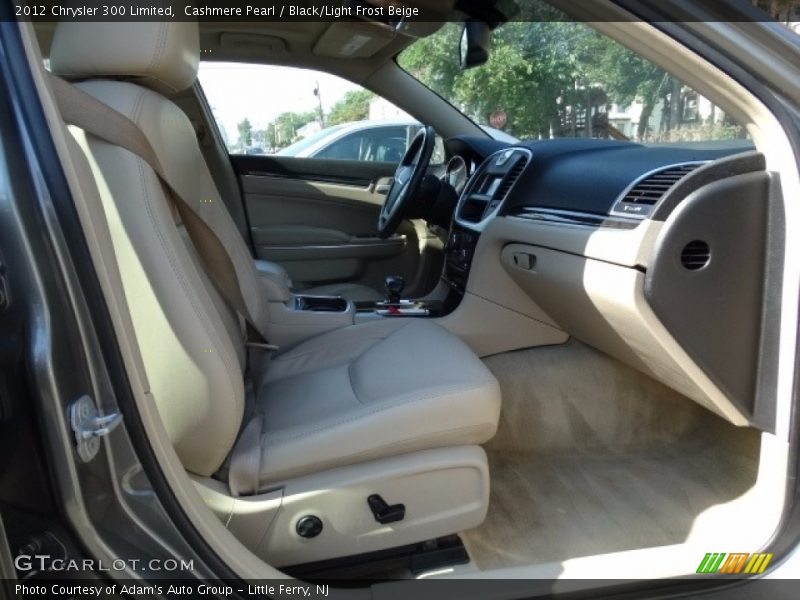 Cashmere Pearl / Black/Light Frost Beige 2012 Chrysler 300 Limited