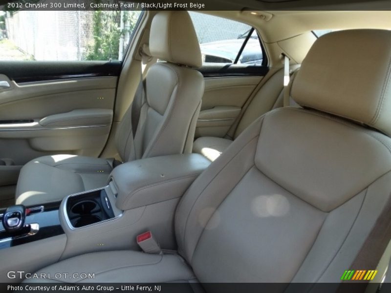 Cashmere Pearl / Black/Light Frost Beige 2012 Chrysler 300 Limited
