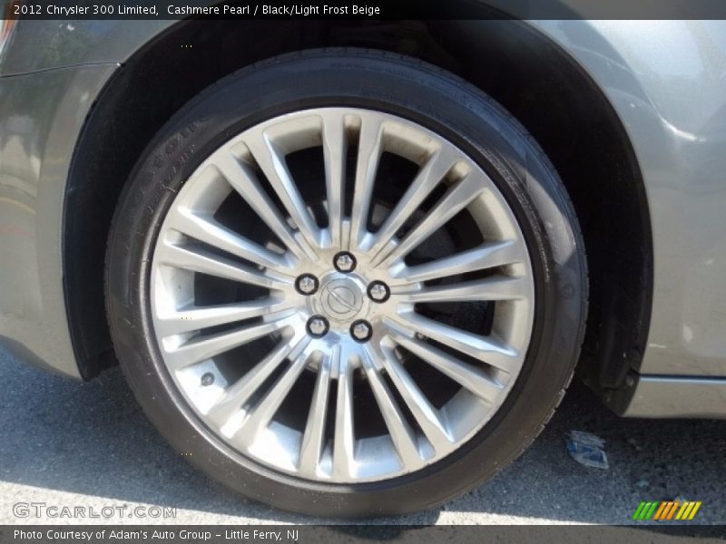 Cashmere Pearl / Black/Light Frost Beige 2012 Chrysler 300 Limited