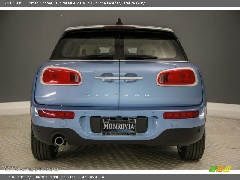 Digital Blue Metallic / Lounge Leather/Satellite Grey 2017 Mini Clubman Cooper