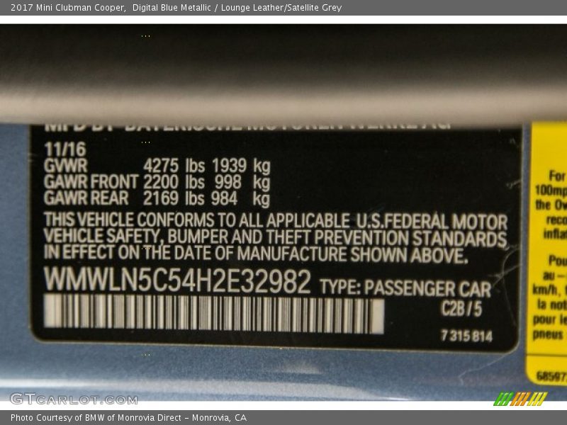 Digital Blue Metallic / Lounge Leather/Satellite Grey 2017 Mini Clubman Cooper