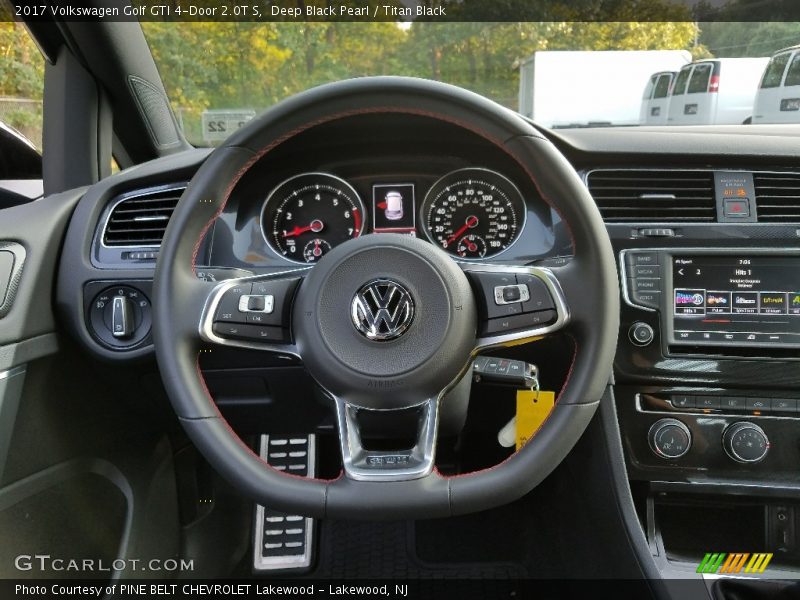 Deep Black Pearl / Titan Black 2017 Volkswagen Golf GTI 4-Door 2.0T S