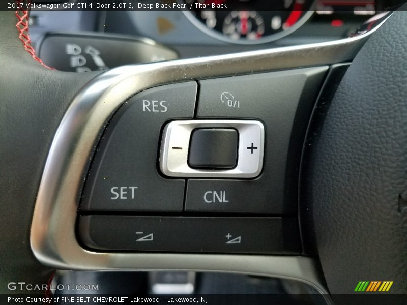 Deep Black Pearl / Titan Black 2017 Volkswagen Golf GTI 4-Door 2.0T S