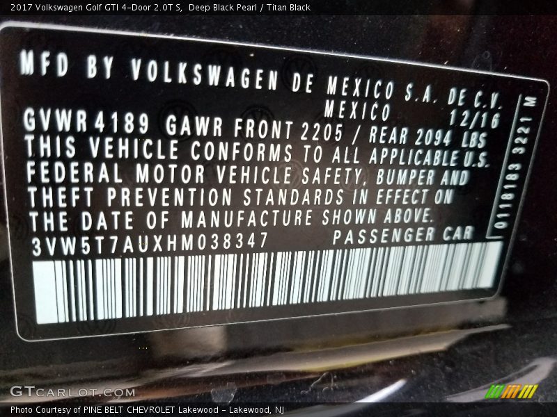 Deep Black Pearl / Titan Black 2017 Volkswagen Golf GTI 4-Door 2.0T S