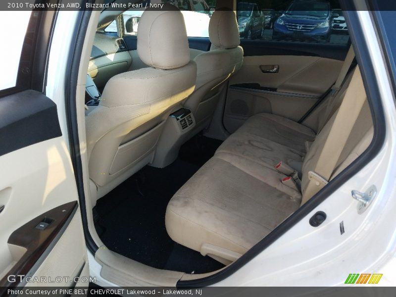 Blizzard White Pearl / Ivory 2010 Toyota Venza AWD