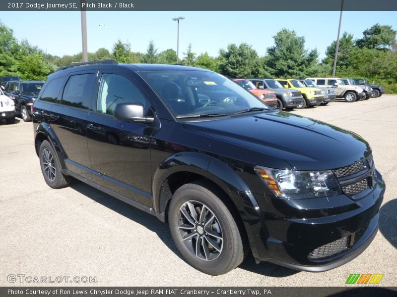 Pitch Black / Black 2017 Dodge Journey SE