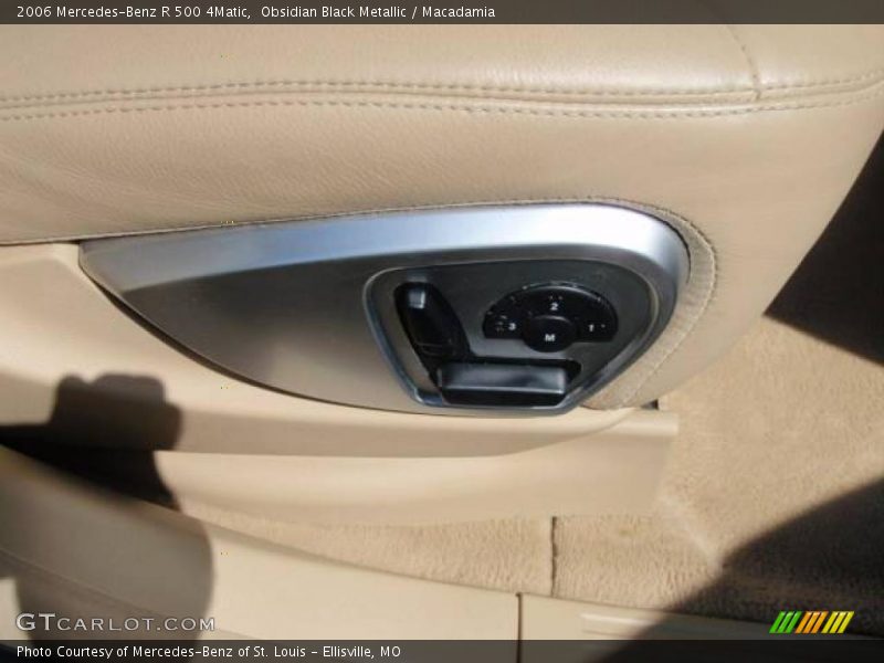Obsidian Black Metallic / Macadamia 2006 Mercedes-Benz R 500 4Matic