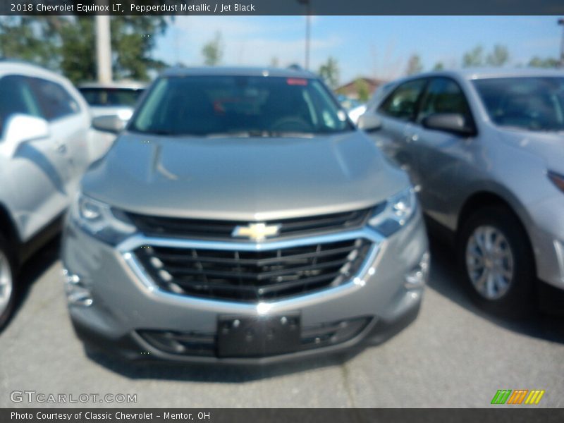 Pepperdust Metallic / Jet Black 2018 Chevrolet Equinox LT
