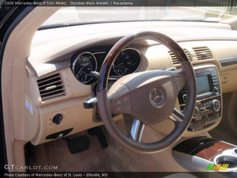Obsidian Black Metallic / Macadamia 2006 Mercedes-Benz R 500 4Matic