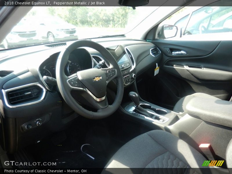 Pepperdust Metallic / Jet Black 2018 Chevrolet Equinox LT
