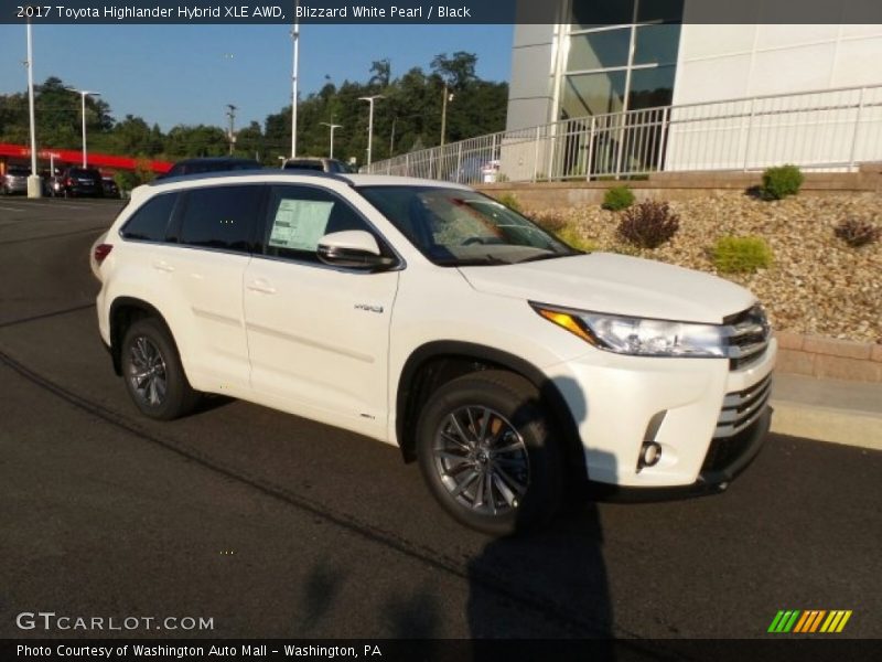Blizzard White Pearl / Black 2017 Toyota Highlander Hybrid XLE AWD