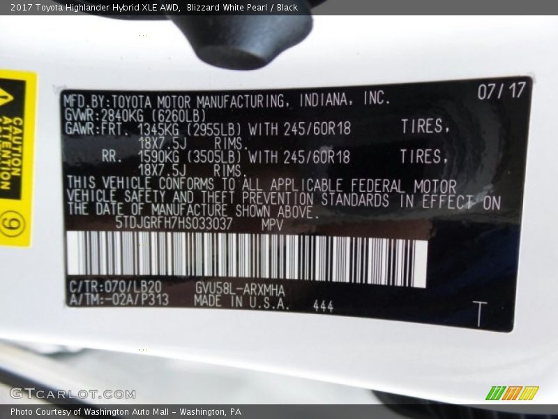 Blizzard White Pearl / Black 2017 Toyota Highlander Hybrid XLE AWD