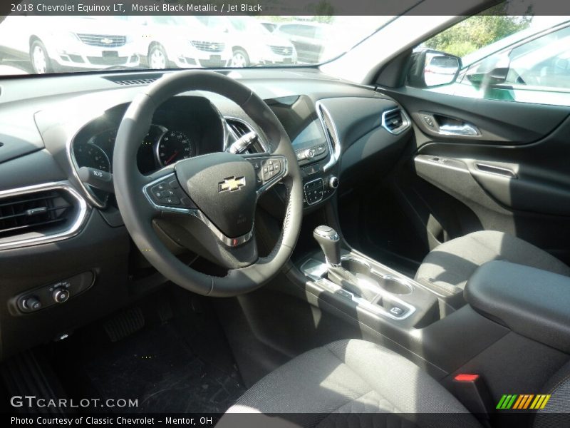 Mosaic Black Metallic / Jet Black 2018 Chevrolet Equinox LT