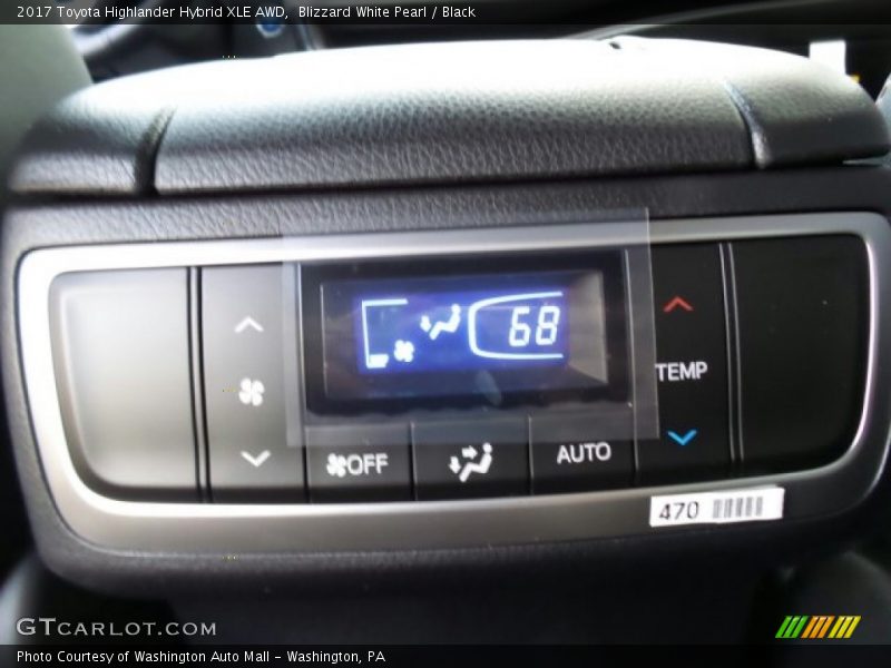 Blizzard White Pearl / Black 2017 Toyota Highlander Hybrid XLE AWD