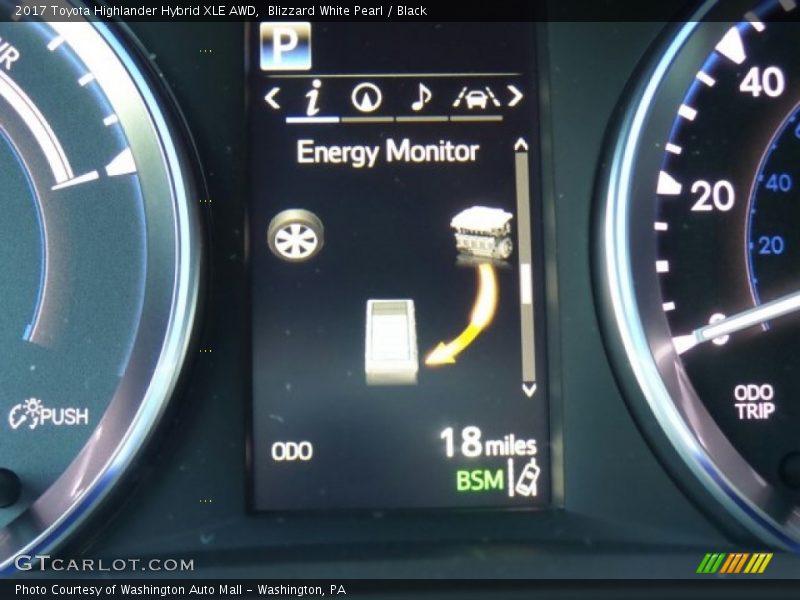 Blizzard White Pearl / Black 2017 Toyota Highlander Hybrid XLE AWD